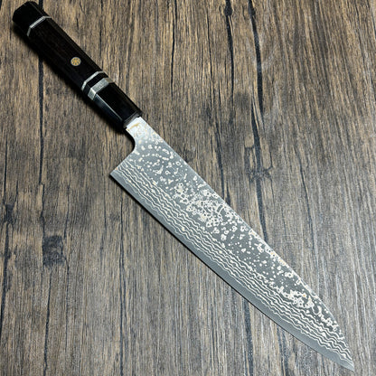 Japanese-origin Takeshi Saji Chef's Knife 240mm   Versatile for household use multi-functional knife for cutting vegetables and meat. Made of Damascus VG10 steel gyuto knife.